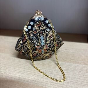 Vintage Nostalgia Elegant Black and Gold Evening Purse Figurine
